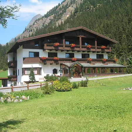 Hotel Aktiv Christoph 3*